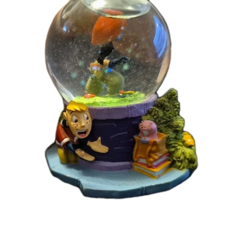 DISNEY KIM POSSIBLE MINI SNOW‎ GLOBE--RARE